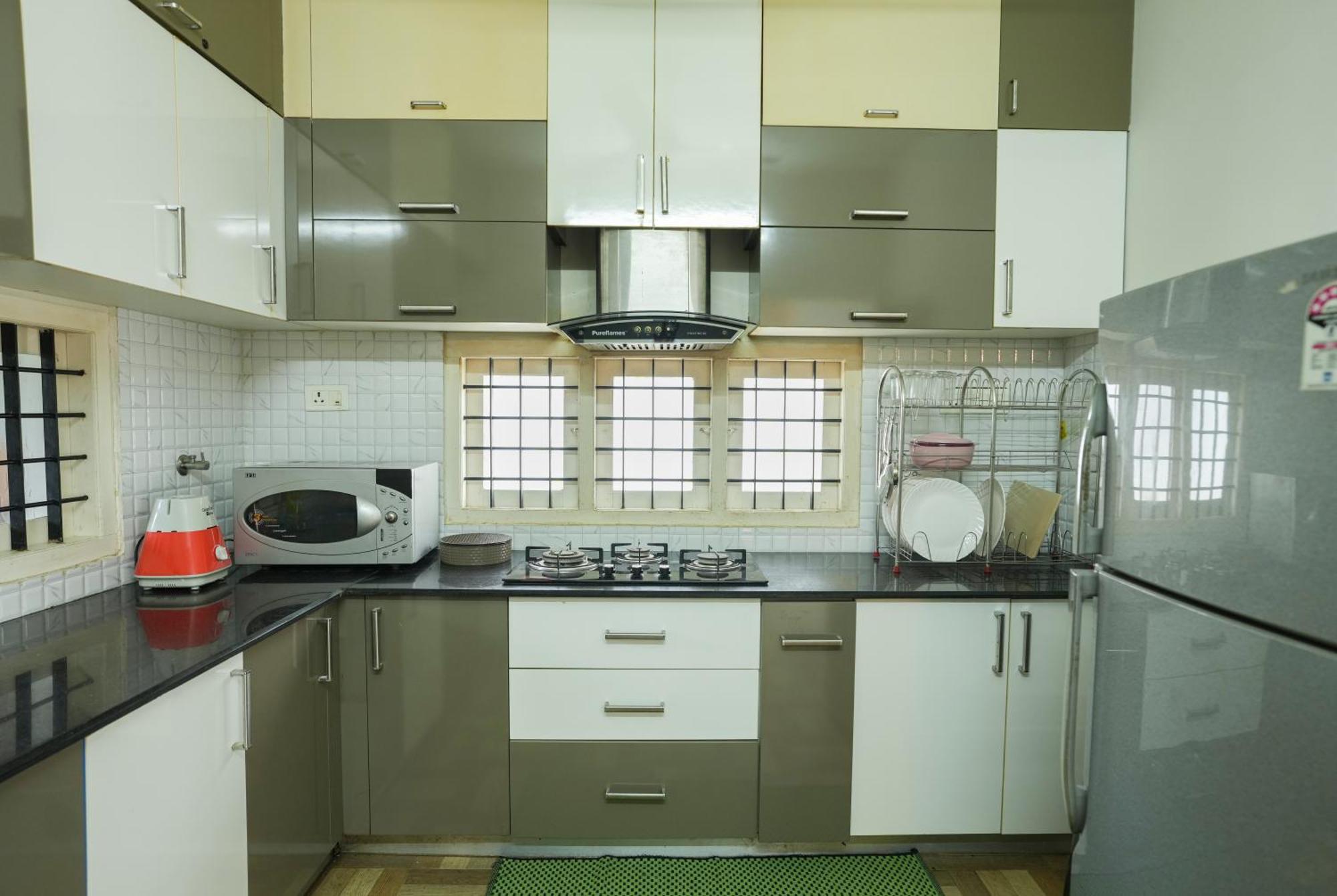 Swapna Home Suites Nedumbassery Ngoại thất bức ảnh