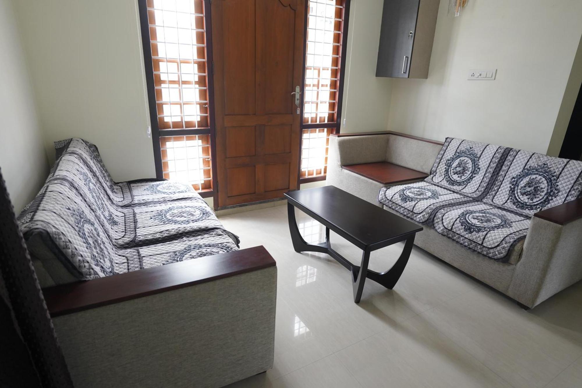Swapna Home Suites Nedumbassery Ngoại thất bức ảnh